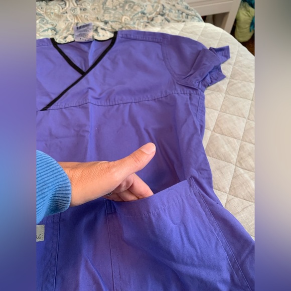 NWOT Urbane Scrub Set - Picture 10 of 12